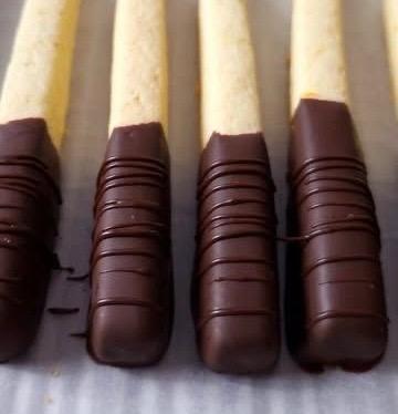 Biscuit sticks